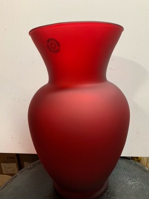 red vase